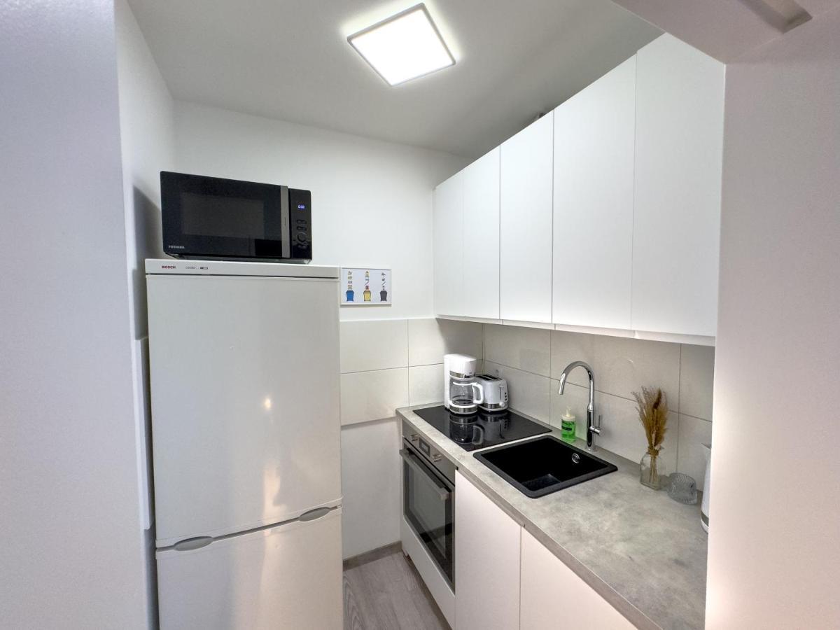 Immostay #6 - Ferienhaus 4 Zimmer Fuer 8 Personen, Wifi & Zentrum BRE Extérieur photo